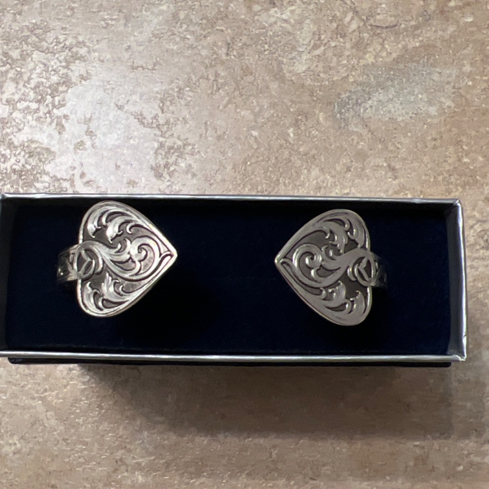 Montana Silversmiths, Ladies Ace of Hearts Cuff Bracelet - Picture 9 of 10